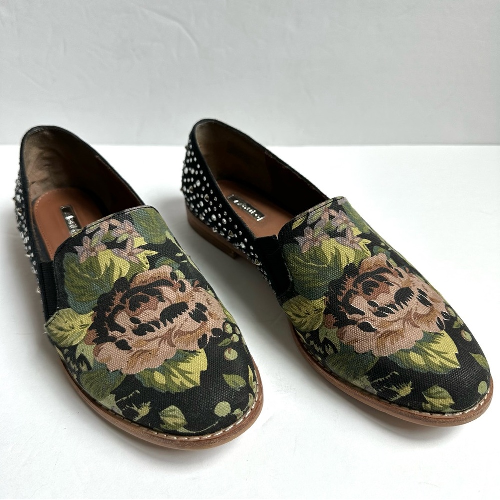 Matiko Floral Rose Studded Flats Loafers 7